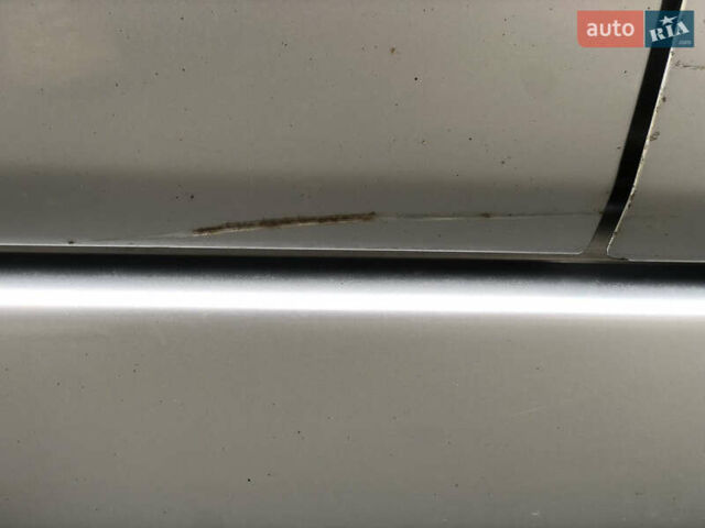 Серый Мицубиси Грандис, объемом двигателя 2.4 л и пробегом 221 тыс. км за 7300 $, фото 20 на Automoto.ua