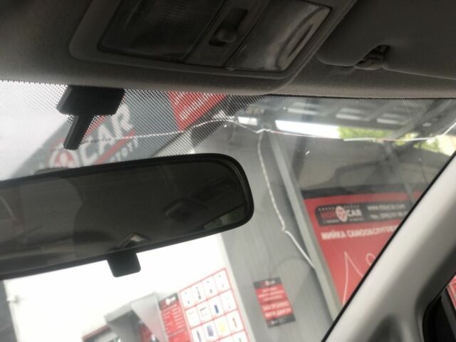 Серый Мицубиси Грандис, объемом двигателя 2.4 л и пробегом 222 тыс. км за 7800 $, фото 15 на Automoto.ua