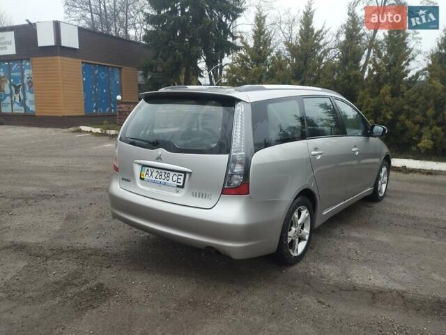 Серый Мицубиси Грандис, объемом двигателя 2.4 л и пробегом 153 тыс. км за 6900 $, фото 9 на Automoto.ua