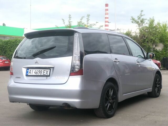 Серый Мицубиси Грандис, объемом двигателя 2.4 л и пробегом 222 тыс. км за 7800 $, фото 4 на Automoto.ua