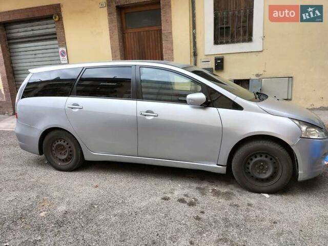 Серый Мицубиси Грандис, объемом двигателя 2.4 л и пробегом 480 тыс. км за 5800 $, фото 2 на Automoto.ua