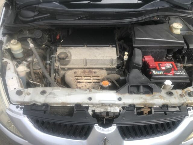 Серый Мицубиси Грандис, объемом двигателя 2.4 л и пробегом 222 тыс. км за 7800 $, фото 9 на Automoto.ua