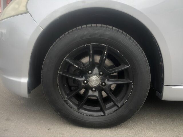 Серый Мицубиси Грандис, объемом двигателя 2.4 л и пробегом 222 тыс. км за 7800 $, фото 7 на Automoto.ua