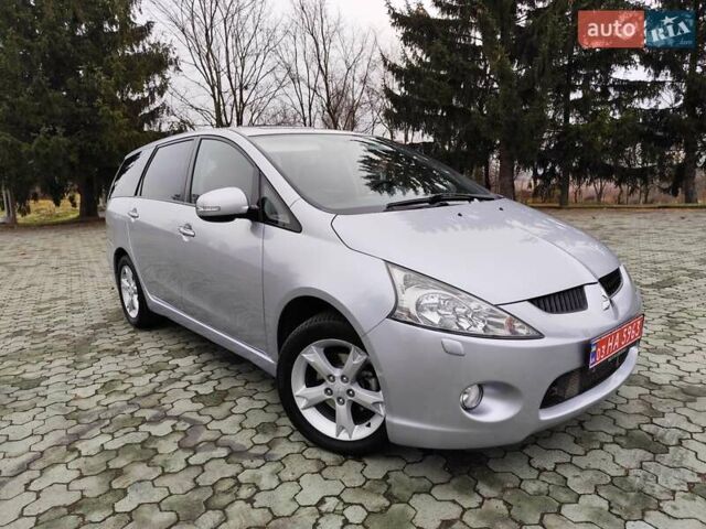 Сірий Міцубісі Грандіс, об'ємом двигуна 2 л та пробігом 225 тис. км за 9777 $, фото 6 на Automoto.ua