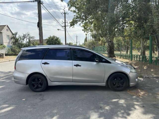 Серый Мицубиси Грандис, объемом двигателя 2.4 л и пробегом 415 тыс. км за 4800 $, фото 4 на Automoto.ua