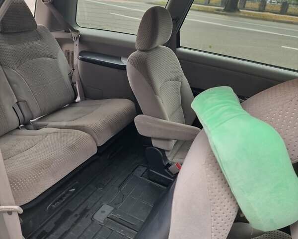 Синий Мицубиси Грандис, объемом двигателя 2.4 л и пробегом 307 тыс. км за 5700 $, фото 11 на Automoto.ua