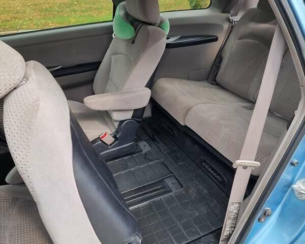 Синий Мицубиси Грандис, объемом двигателя 2.4 л и пробегом 307 тыс. км за 5700 $, фото 12 на Automoto.ua