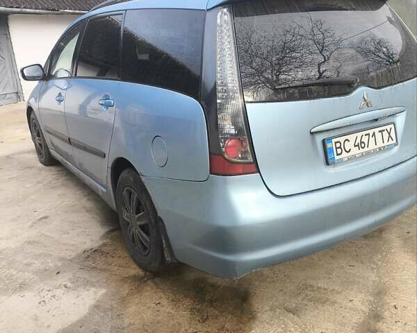 Синий Мицубиси Грандис, объемом двигателя 2.4 л и пробегом 350 тыс. км за 5450 $, фото 5 на Automoto.ua