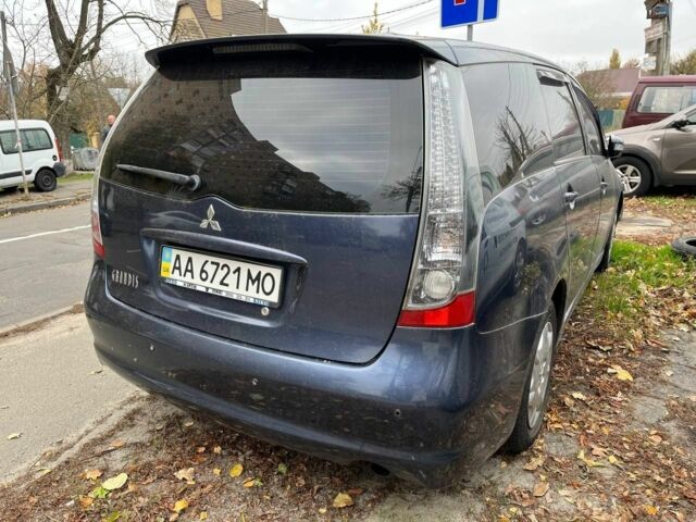 Синій Міцубісі Грандіс, об'ємом двигуна 2.4 л та пробігом 266 тис. км за 5200 $, фото 4 на Automoto.ua