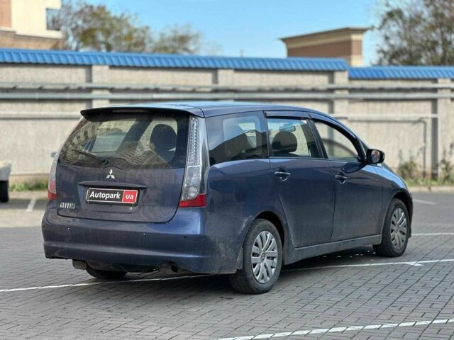 Синий Мицубиси Грандис, объемом двигателя 2.4 л и пробегом 250 тыс. км за 6490 $, фото 3 на Automoto.ua