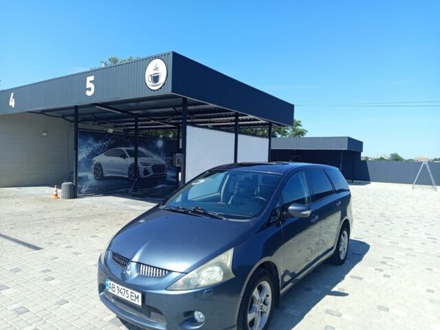 Синий Мицубиси Грандис, объемом двигателя 2 л и пробегом 320 тыс. км за 6550 $, фото 3 на Automoto.ua