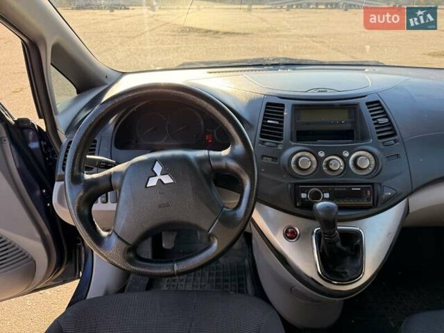 Мицубиси Грандис 2006 в Одессе на Automoto.ua Синий Мицубиси Грандис, объемом двигателя 2.38 л и пробегом 250 тыс. км за 6300 $, фото 10 на Automoto.ua