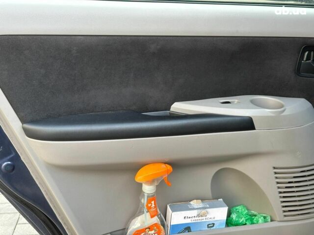 Синий Мицубиси Грандис, объемом двигателя 2.4 л и пробегом 250 тыс. км за 6490 $, фото 13 на Automoto.ua