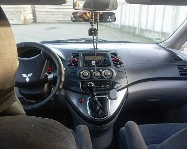 Синій Міцубісі Грандіс, об'ємом двигуна 2 л та пробігом 339 тис. км за 7000 $, фото 6 на Automoto.ua