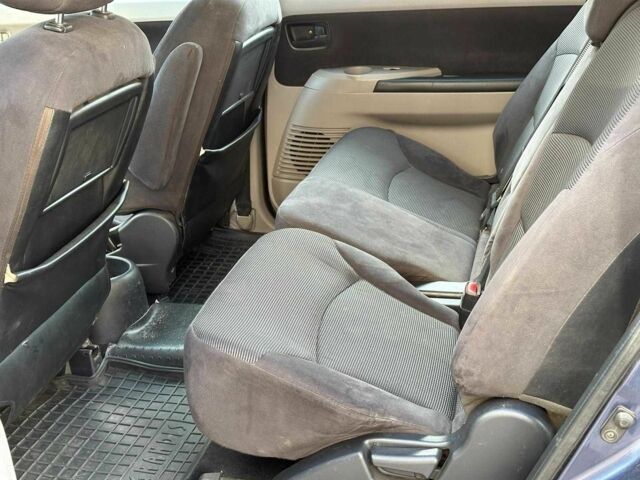 Синий Мицубиси Грандис, объемом двигателя 2.4 л и пробегом 250 тыс. км за 6490 $, фото 12 на Automoto.ua