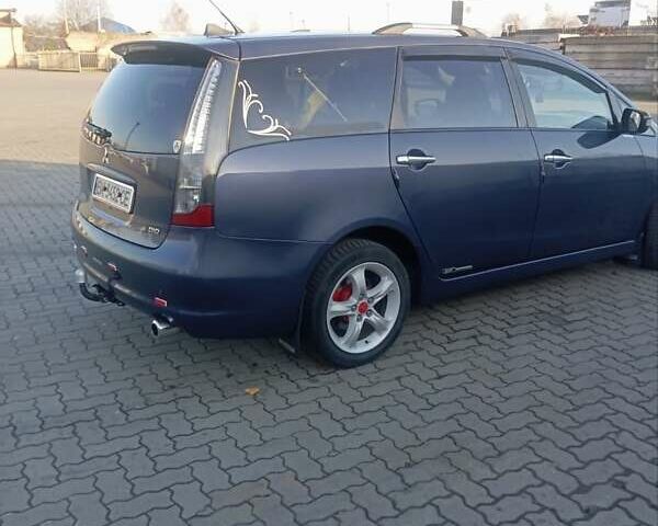 Синій Міцубісі Грандіс, об'ємом двигуна 2 л та пробігом 339 тис. км за 7000 $, фото 2 на Automoto.ua