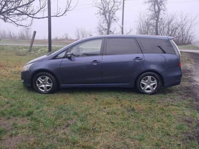 Синий Мицубиси Грандис, объемом двигателя 2 л и пробегом 291 тыс. км за 5400 $, фото 5 на Automoto.ua