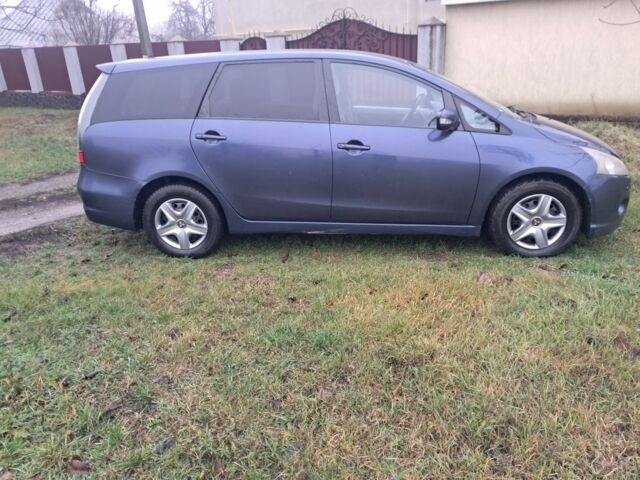 Синий Мицубиси Грандис, объемом двигателя 2 л и пробегом 291 тыс. км за 5400 $, фото 4 на Automoto.ua