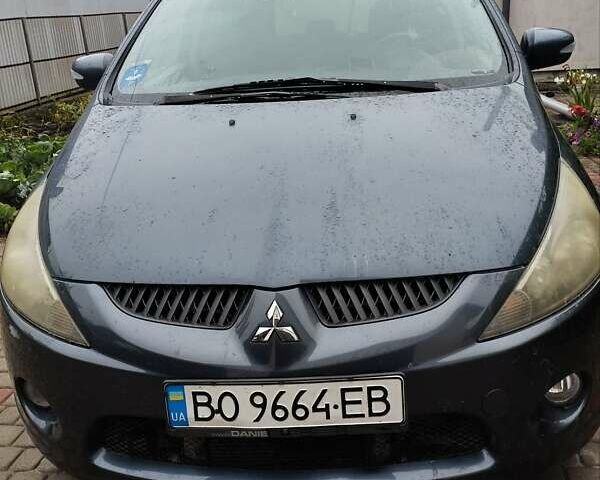 Синий Мицубиси Грандис, объемом двигателя 2 л и пробегом 250 тыс. км за 5500 $, фото 1 на Automoto.ua