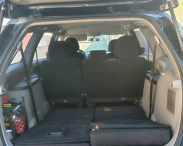 Синий Мицубиси Грандис, объемом двигателя 2.4 л и пробегом 380 тыс. км за 5700 $, фото 7 на Automoto.ua