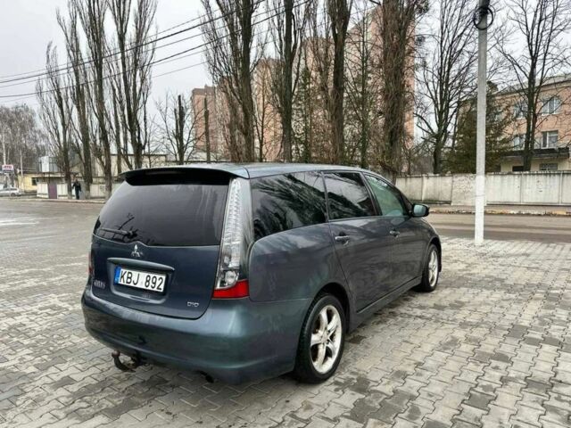 Синий Мицубиси Грандис, объемом двигателя 2 л и пробегом 280 тыс. км за 1999 $, фото 2 на Automoto.ua