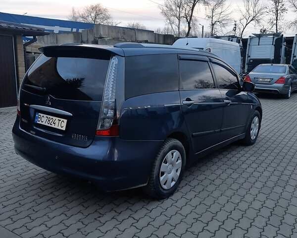 Синий Мицубиси Грандис, объемом двигателя 2.38 л и пробегом 221 тыс. км за 6700 $, фото 4 на Automoto.ua