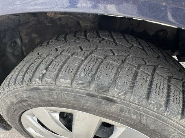 Мицубиси Грандис 2004 в Белой Церкве на Automoto.ua Синий Мицубиси Грандис, объемом двигателя 2.4 л и пробегом 396 тыс. км за 3999 $, фото 18 на Automoto.ua