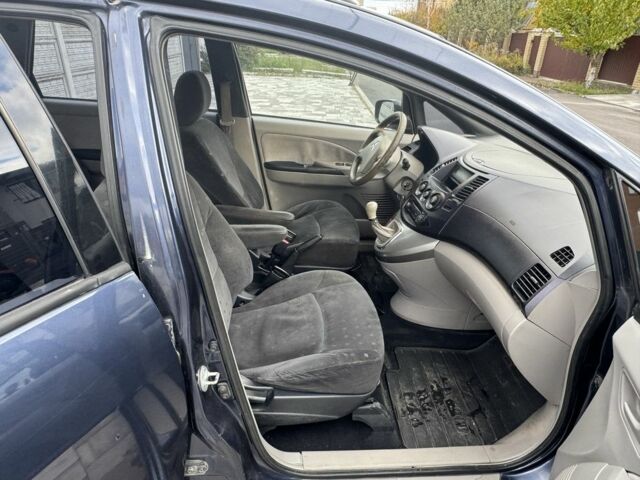 Мицубиси Грандис 2004 в Белой Церкве на Automoto.ua Синий Мицубиси Грандис, объемом двигателя 2.4 л и пробегом 396 тыс. км за 3999 $, фото 20 на Automoto.ua