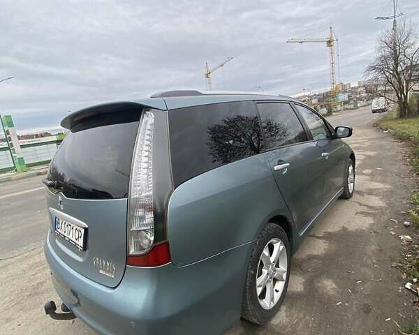 Зеленый Мицубиси Грандис, объемом двигателя 2 л и пробегом 254 тыс. км за 6500 $, фото 3 на Automoto.ua