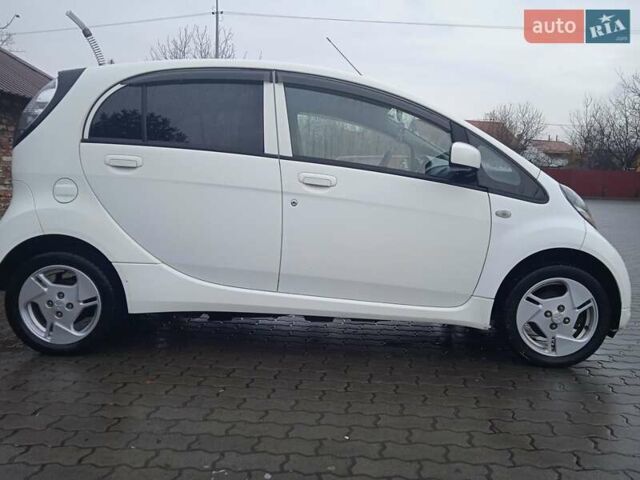 Білий Міцубісі І-Мієв, об'ємом двигуна 0 л та пробігом 97 тис. км за 4200 $, фото 2 на Automoto.ua