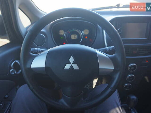Білий Міцубісі І-Мієв, об'ємом двигуна 0 л та пробігом 93 тис. км за 3777 $, фото 29 на Automoto.ua