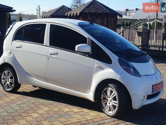 Білий Міцубісі І-Мієв, об'ємом двигуна 0 л та пробігом 93 тис. км за 3777 $, фото 4 на Automoto.ua