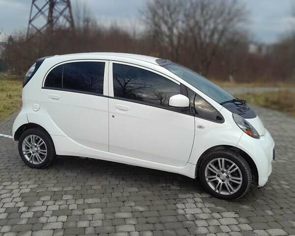 Белый Мицубиси И-Миев, объемом двигателя 0 л и пробегом 95 тыс. км за 4400 $, фото 7 на Automoto.ua