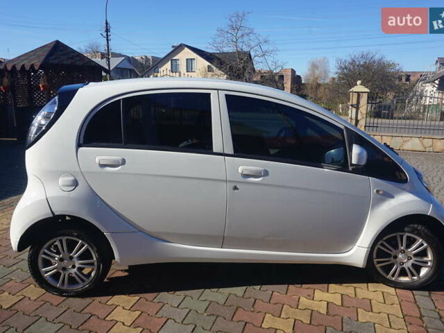 Білий Міцубісі І-Мієв, об'ємом двигуна 0 л та пробігом 93 тис. км за 3777 $, фото 16 на Automoto.ua