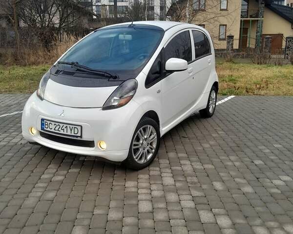 Белый Мицубиси И-Миев, объемом двигателя 0 л и пробегом 95 тыс. км за 4400 $, фото 9 на Automoto.ua