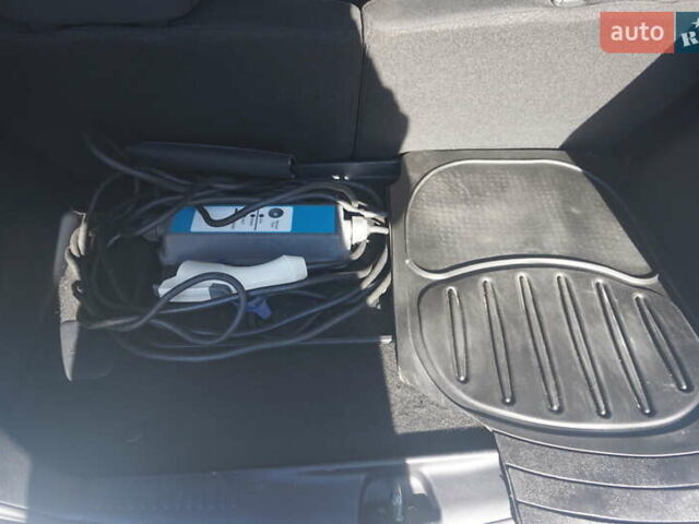 Білий Міцубісі І-Мієв, об'ємом двигуна 0 л та пробігом 93 тис. км за 3777 $, фото 49 на Automoto.ua