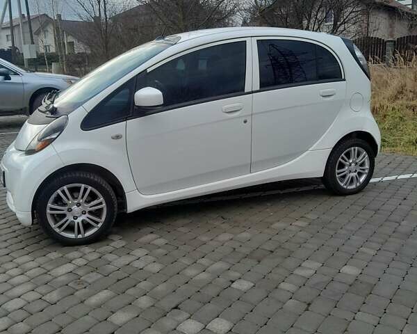 Белый Мицубиси И-Миев, объемом двигателя 0 л и пробегом 95 тыс. км за 4400 $, фото 10 на Automoto.ua