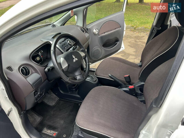 Белый Мицубиси И-Миев, объемом двигателя 0 л и пробегом 59 тыс. км за 4750 $, фото 22 на Automoto.ua
