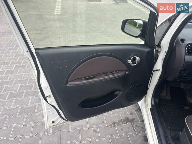 Білий Міцубісі І-Мієв, об'ємом двигуна 0 л та пробігом 110 тис. км за 3999 $, фото 12 на Automoto.ua