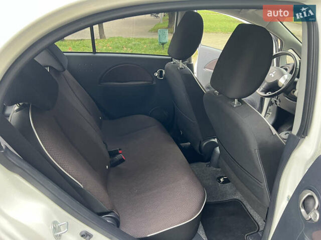 Белый Мицубиси И-Миев, объемом двигателя 0 л и пробегом 59 тыс. км за 4750 $, фото 18 на Automoto.ua