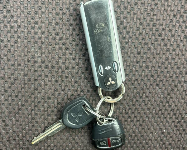 Білий Міцубісі І-Мієв, об'ємом двигуна 0 л та пробігом 110 тис. км за 3999 $, фото 26 на Automoto.ua