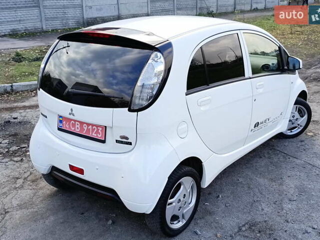 Белый Мицубиси И-Миев, объемом двигателя 0 л и пробегом 94 тыс. км за 4400 $, фото 4 на Automoto.ua