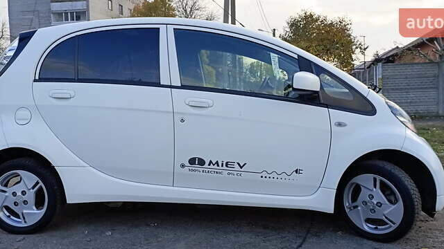 Белый Мицубиси И-Миев, объемом двигателя 0 л и пробегом 94 тыс. км за 4400 $, фото 16 на Automoto.ua