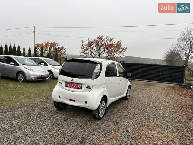 Белый Мицубиси И-Миев, объемом двигателя 0 л и пробегом 166 тыс. км за 3100 $, фото 6 на Automoto.ua