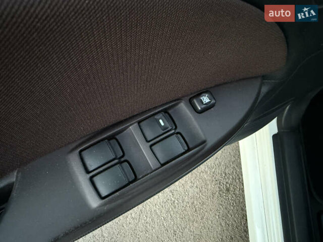 Белый Мицубиси И-Миев, объемом двигателя 0 л и пробегом 57 тыс. км за 4750 $, фото 47 на Automoto.ua