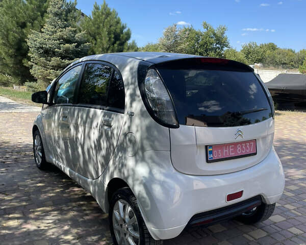 Білий Міцубісі І-Мієв, об'ємом двигуна 0 л та пробігом 85 тис. км за 4800 $, фото 6 на Automoto.ua