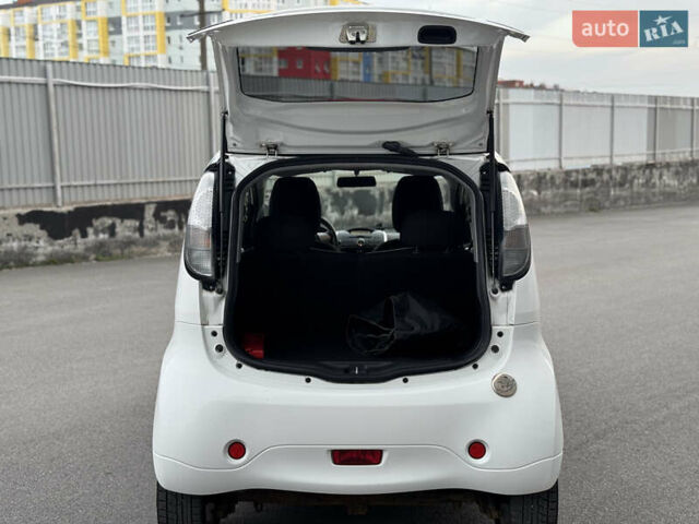 Білий Міцубісі І-Мієв, об'ємом двигуна 0 л та пробігом 75 тис. км за 4600 $, фото 5 на Automoto.ua