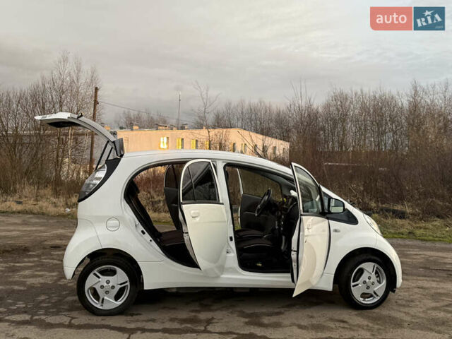 Белый Мицубиси И-Миев, объемом двигателя 0 л и пробегом 57 тыс. км за 4750 $, фото 22 на Automoto.ua