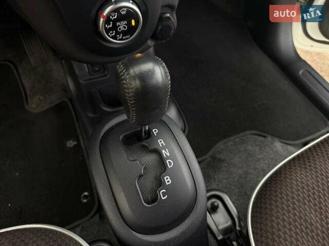 Белый Мицубиси И-Миев, объемом двигателя 0 л и пробегом 57 тыс. км за 4750 $, фото 35 на Automoto.ua