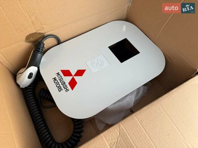 Белый Мицубиси И-Миев, объемом двигателя 0 л и пробегом 57 тыс. км за 4750 $, фото 39 на Automoto.ua